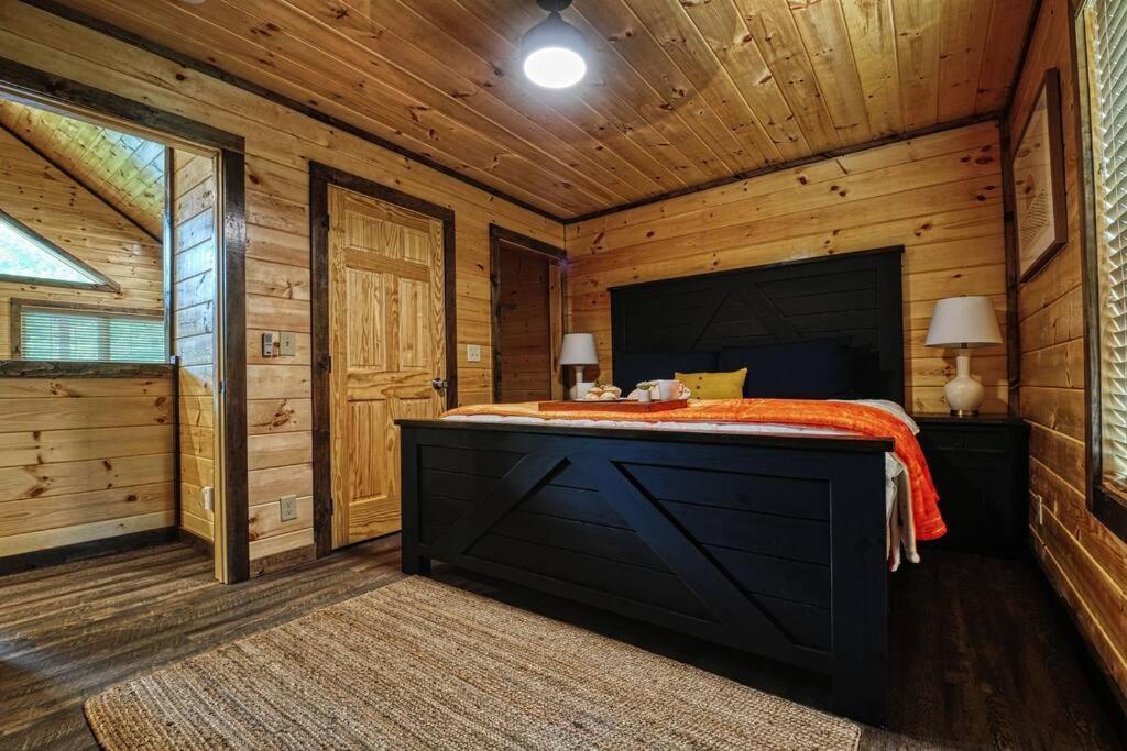 Adventure Retreat/Cabin/Pool+Hot Tub/Game Room+Theater Sevierville Exterior foto